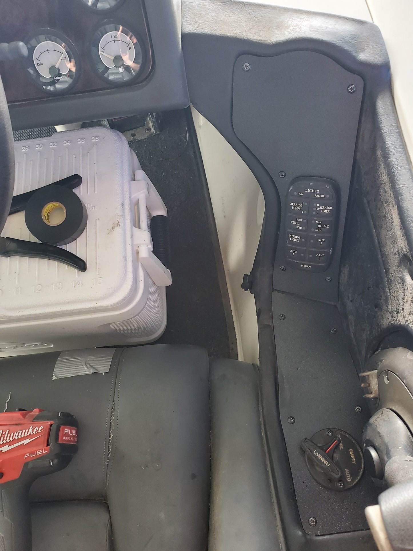 2002-2006 VX 2 piece side panel