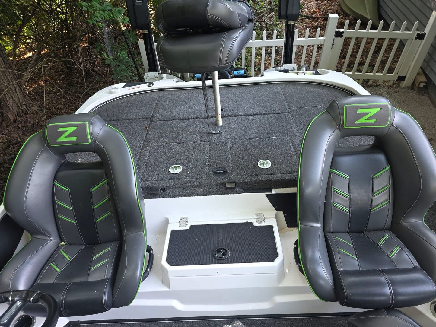 Z Headrest Badges for Nitro Boat Seats