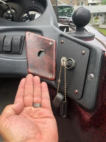 Tr 186/196 style ignition switch panel